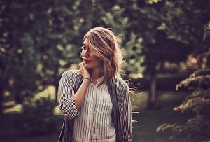 Stylecoach Gitte M Kvinde med striber